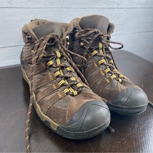 Brown Leather Hiking Boots with yellow
accents Men’s 8M by Sonoma Lace up
